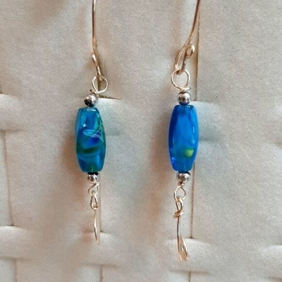 HANDCRAFTED 2 Blue Green Beaded Silver Earring… - Picture 3 of 6